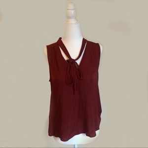 💜💛3 for $20!💜💛Red Tank Top w/ Tie Neck